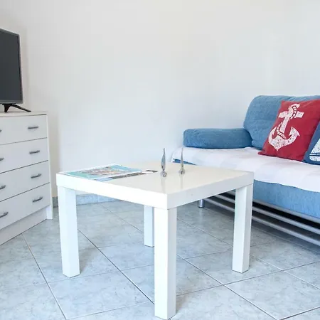 Apartments Jadranovo 卓得诺沃