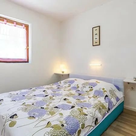 Apartments Jadranovo