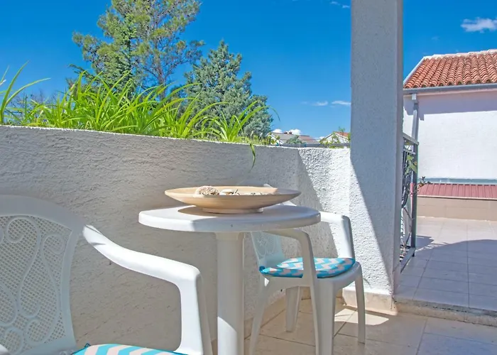 Apartments Jadranovo יאדראנובו