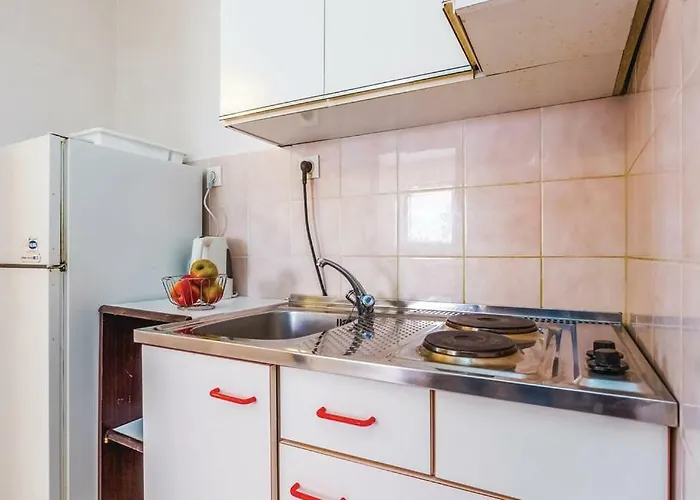 Apartments Jadranovo דירה יאדראנובו